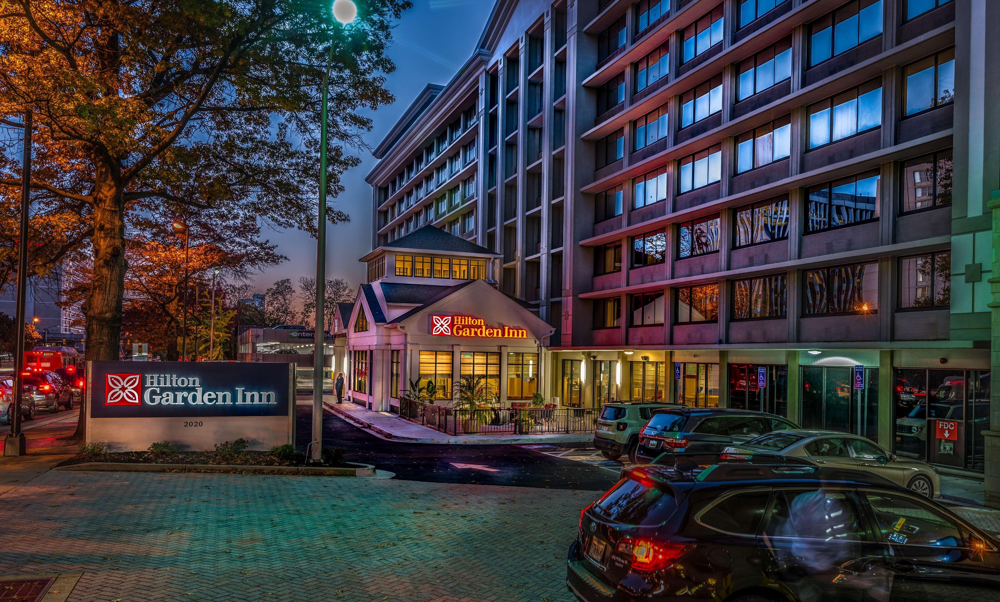 Hilton Garden Inn Reagan National Airport Arlington Exterior photo