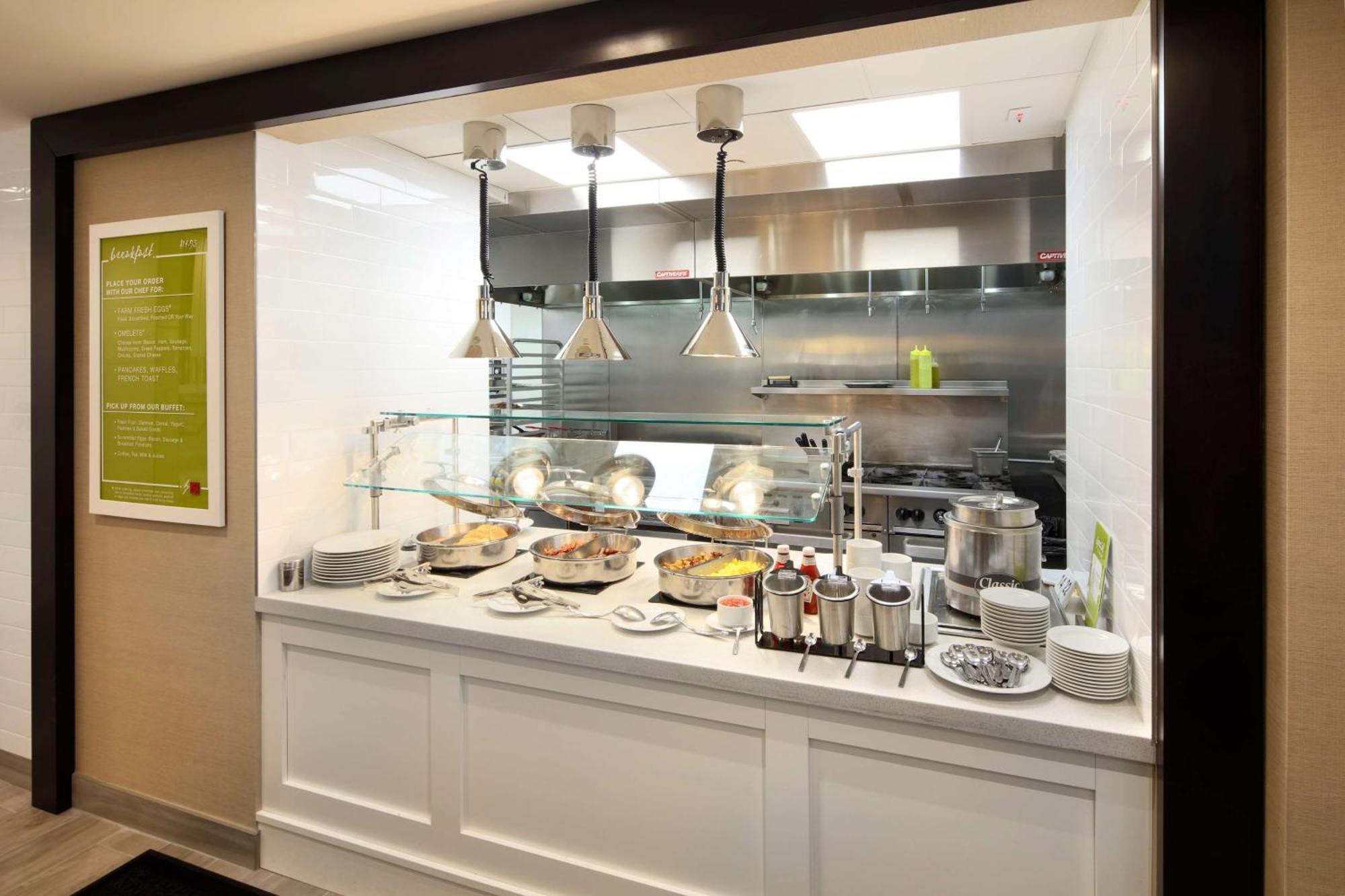 Hilton Garden Inn Reagan National Airport Arlington Restaurant photo